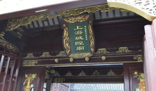 毕业旅行推荐之上海城隍庙,斗鸡 杂技还要中式园林