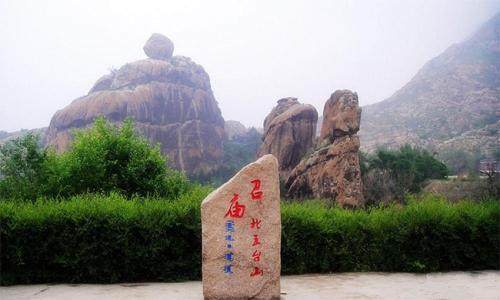 步韵董文海老师游赤峰召庙感怀